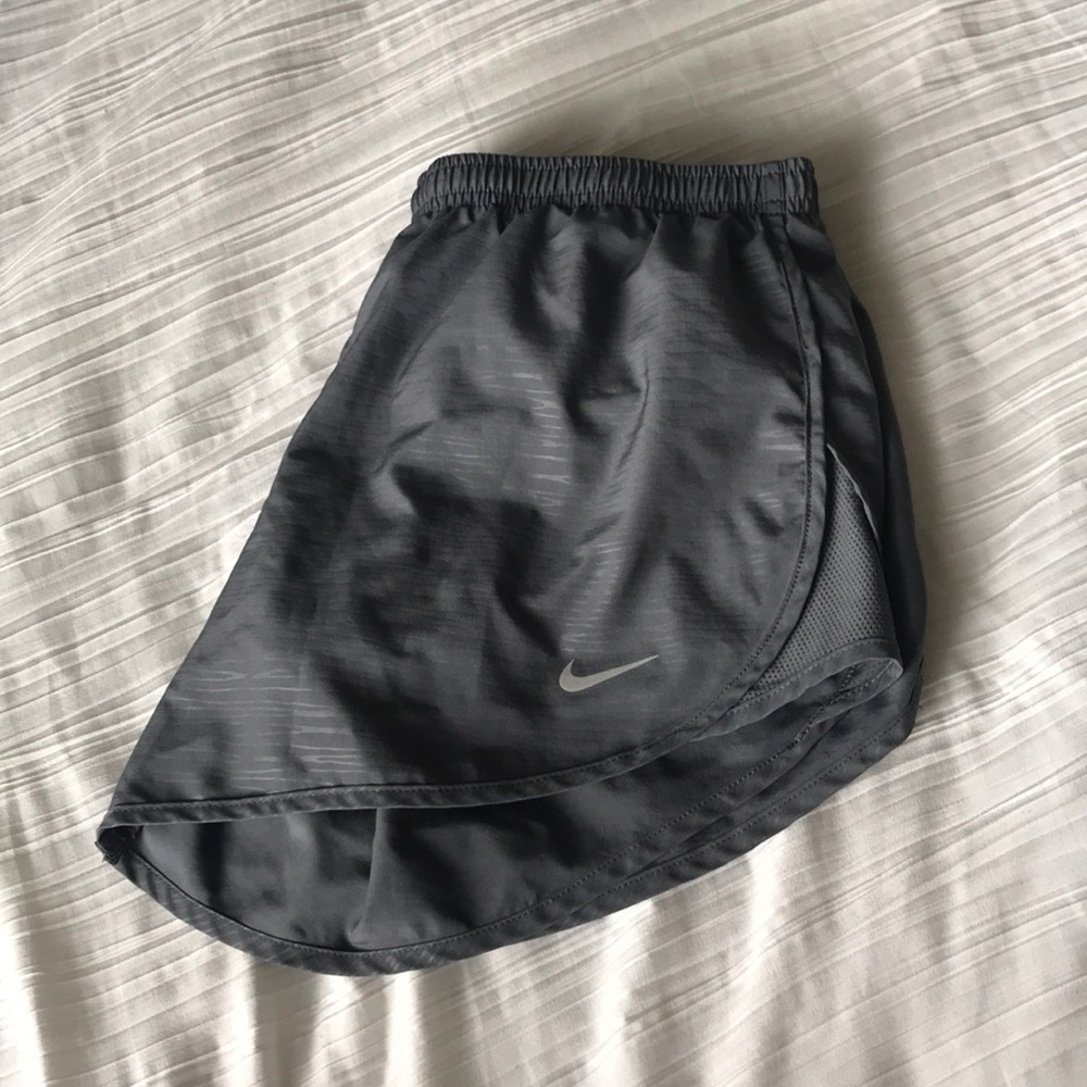 Nike Dri-Fit Gray Small Athletic Shorts